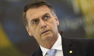 Bolsonaro diz que brasileiro pula no esgoto e não pega nada ao falar sobre coronavírus