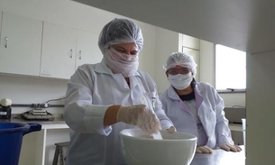 Laboratório da Ufam produz álcool gel para abastecer HUGV em Manaus