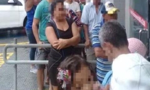 Em Manaus, populares ignoram ordem de isolamento e se aglomeram em fila de banco