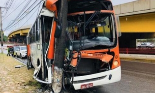 Em Manaus, acidente com ônibus deixa cinco feridos; um em estado grave
