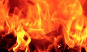 Curto-circuito faz casa pegar fogo em Manaus