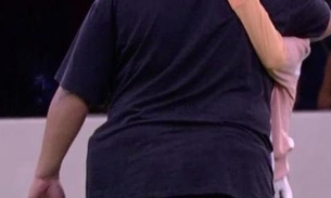 BBB20: Emocionados, brothers se abraçam após formação do paredão 