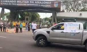 Bolsonaristas que defendem AI-5 tentam agredir repórter do Portal do Holanda