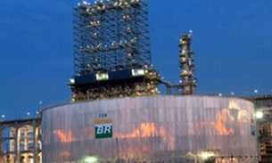 Petrobras reduz preços da gasolina em 8% e do diesel em 4%