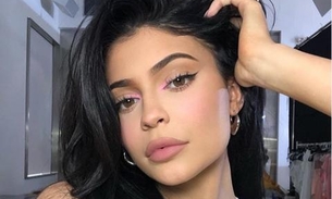Kylie Jenner é flagrada sem maquiagem e internautas ficam perplexos 