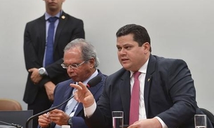 Guedes e Alcolumbre chegam a acordo e fecham em R$ 120 bilhões pacote de socorro a estados e municípios