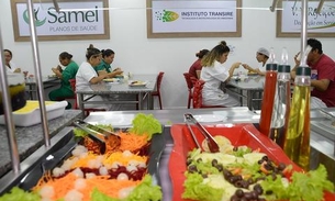 Em Manaus, hospital de campanha inaugura refeitório para 60 pessoas