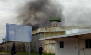 Presos ateiam fogo em colchões e prometem massacre em UPP em Manaus