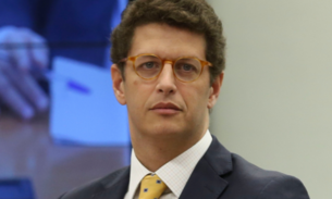 Ministro Ricardo Salles diz que foi expulso do partido Novo  