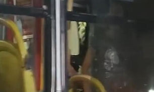 Motorista tranca ônibus com mulher suspeita de furto em Manaus