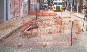 Seminf isola cratera que se abriu no Centro de Manaus 