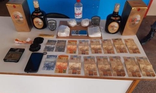 Suspeito de tráfico de drogas é preso passeando de canoa no Amazonas