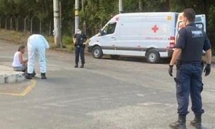 Mulher com Covid-19 foge de hospital após pular janela 