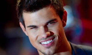 Ator Taylor Lautner vende suas roupas para ajudar no combate ao coronavírus