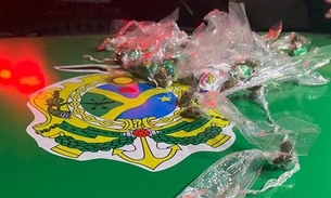 Após denúncia, dupla é presa suspeita de tráfico de drogas em Manaus