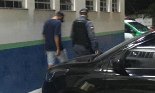 Amordaçado, jovem escapa da morte no Tribunal do Crime ao ser salvo pela polícia em Manaus