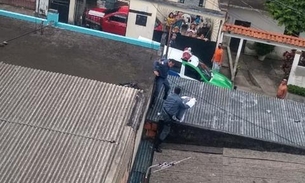 Vizinho conta detalhes de como descobriu recém-nascida jogada sobre telhado de casa em Manaus