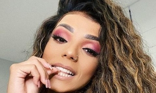 Esposa de Ludmilla esquenta clima na web ao posar de biquíni de oncinha: 'vitamina D'