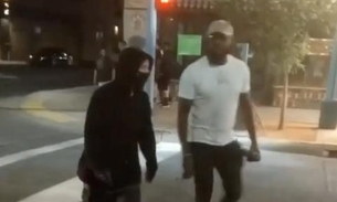 Jon Jones confronta vândalos infiltrados em protesto: ‘me dê a lata de spray'