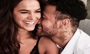 Bruna Marquezine manda suposta indireta sobre namoro com Neymar: 'coragem'