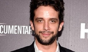 Em estado grave, ator Nick Cordero inicia novo tratamento à base de células-tronco 