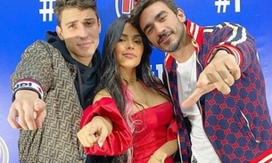 Vídeo: Flayslane deixa seio escapar durante live com Felipe Prior e Gui Napolitano 