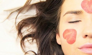 Psoríase e aumento de espinhas na pandemia? Dermatologista dá dicas