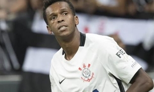 Corinthians anuncia o retorno do atacante Jô