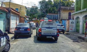Dupla é morta ao trocar tiros com a polícia em beco de Manaus 