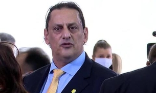 Queiroz era monitorado por advogado de Bolsonaro, indicam mensagens apreendidas pela Promotoria