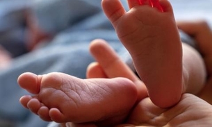 Bebê encontrada na AM 070 tem 8h de nascida, confira estado de saúde dela