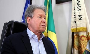 Arthur diz ser prematuro falar em fim da pandemia e critica reabertura desorganizada do comércio