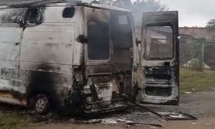 Ambulância foi incendiada após morte de mulher - Foto: Reprodução