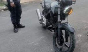 Assaltante é preso após roubar moto e tentar fugir da PM no Santa Etelvina 