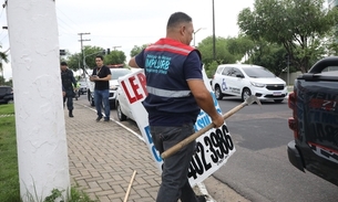 Publicidades irregulares são retiradas de avenidas durante operação ‘Limpa Manaus’