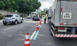 Caminhões são multados por circularem fora do horário permitido em Manaus