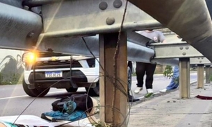 Vítima ficou presa na fiação antes de cair - Foto: Divulgação 