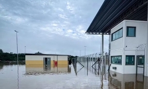Enchentes atingem presídios e mais de mil detentos são transferidos no RS