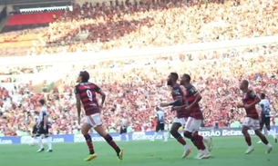 Vídeo: Flamengo abre placar contra Corinthians em jogo pelo Brasileirão