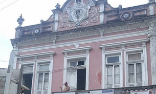Obra descaracteriza prédio no centro histórico
