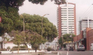 Prefeito discute número de andares de prédios em Manaus