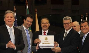 Artur Virgílio participa de homenagem a Eduardo Campos 