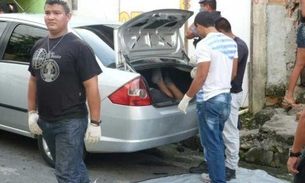 Polícia encontra corpo de industriário na mala do carro