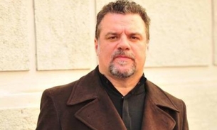 Russo é torturado por capangas de Mustafá