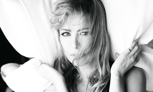 Simone Soares faz seu primeiro ensaio ousado