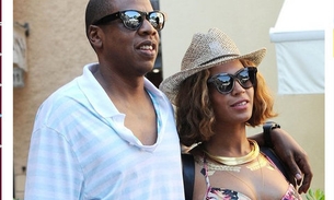 De biquíni e bermuda, Beyoncé e Jay Z invadem casamento na Itália 
