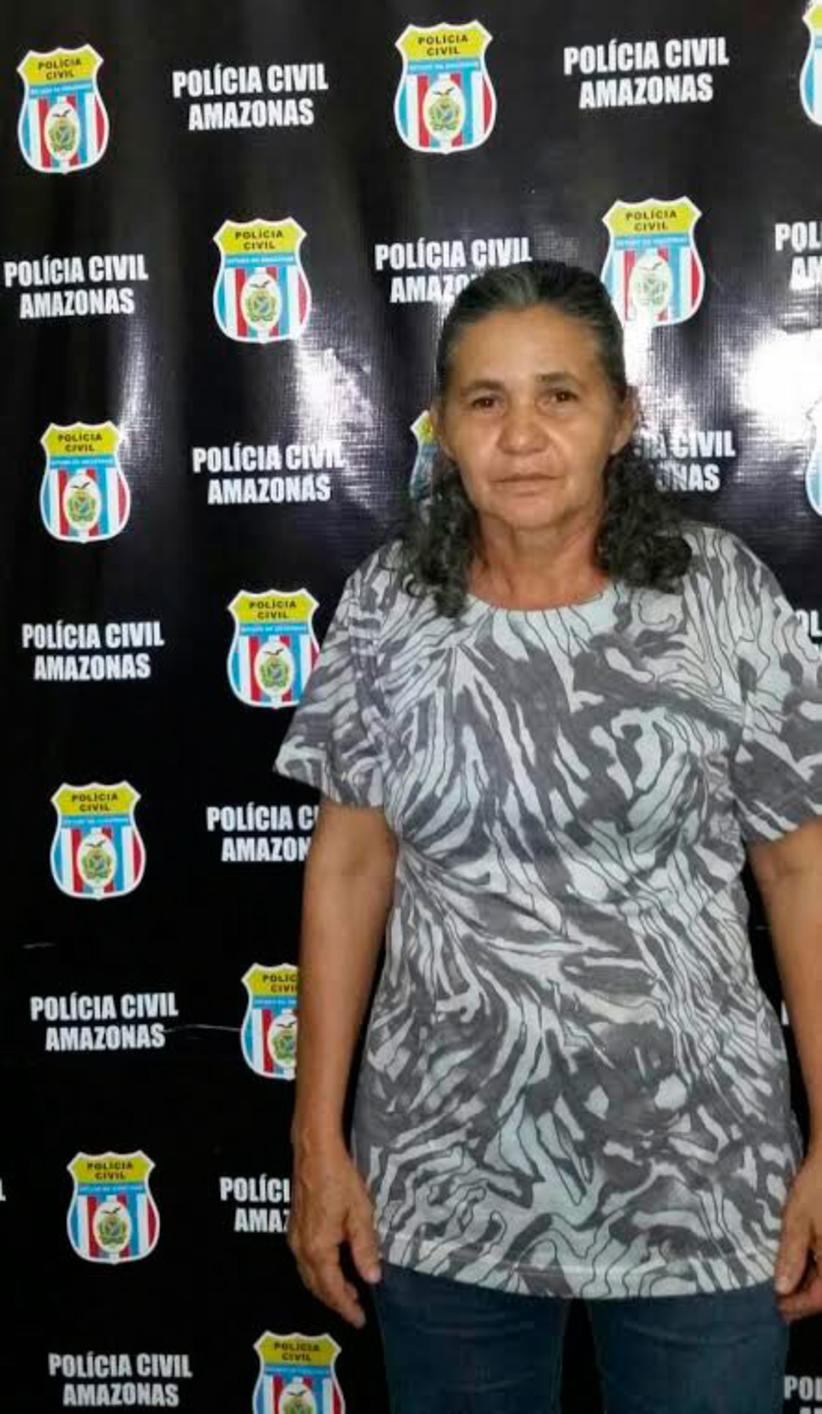 Idosa recebia benefícios da mãe mesmo depois de meses falecida (Foto: PCAM)