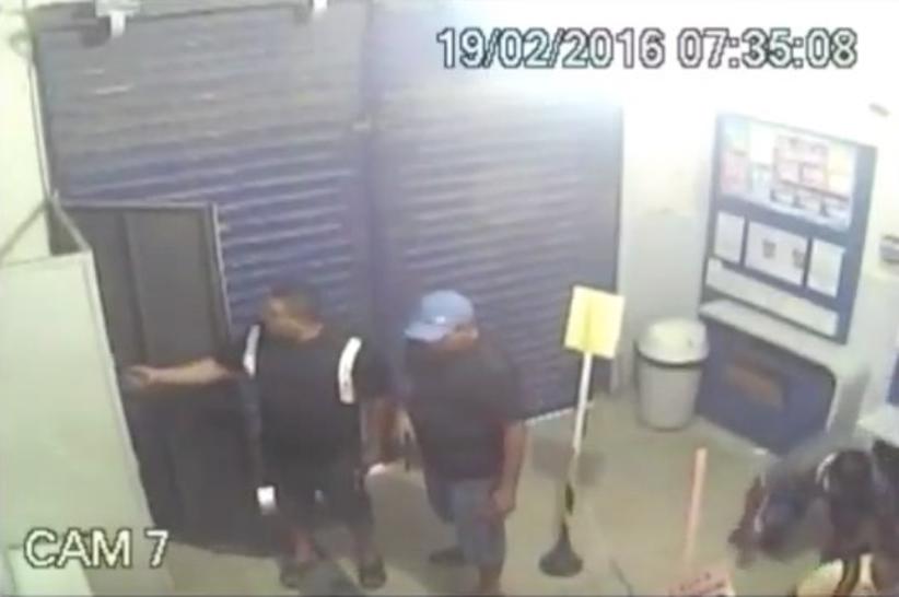 Vítima chegou a ser agredida pelos infratores com socos, chutes e golpes de faca (Foto: Divulgação)