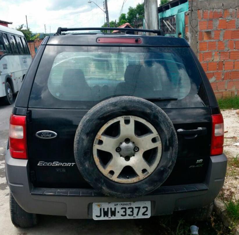 Um chaveiro teve que ser acionado para abrir o veículo e mostrar a verdadeira numeração do chassi (Foto: PMAM)