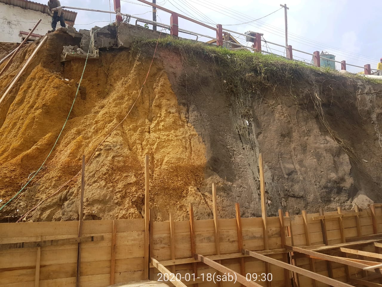 Terras caídas em Parintins - Foto: Defesa Civil do Estado